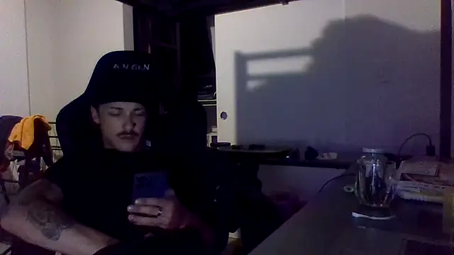 Jbenz420 Show in webcam