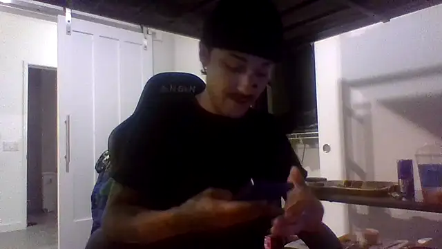 Jbenz420 Show in webcam
