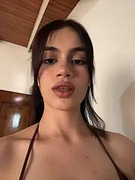 Mary_scotty Show in webcam