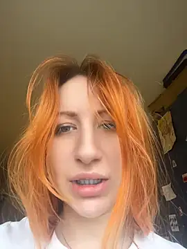 DaddysLittleSlutfox Show Webcam