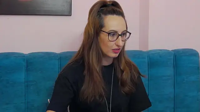 LysAd Adlı Modelin Canlı XXX Sohbeti