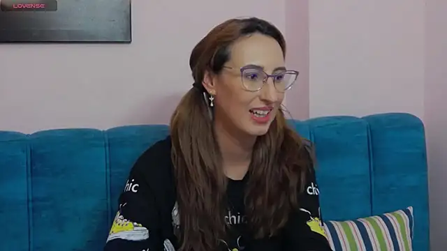 LysAd live XXX chat