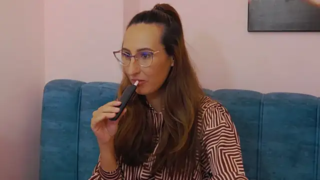 LysAd's Live XXX Chat