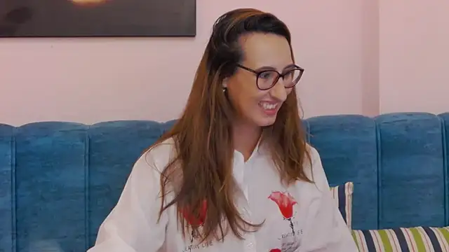 LysAd Adlı Modelin Canlı XXX Sohbeti