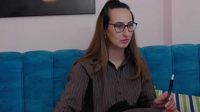 LysAd Adlı Modelin Canlı XXX Sohbeti