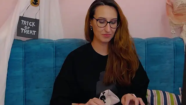 LysAd live XXX chat