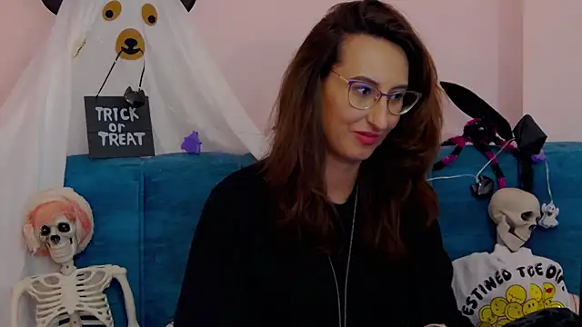 LysAd Adlı Modelin Canlı XXX Sohbeti