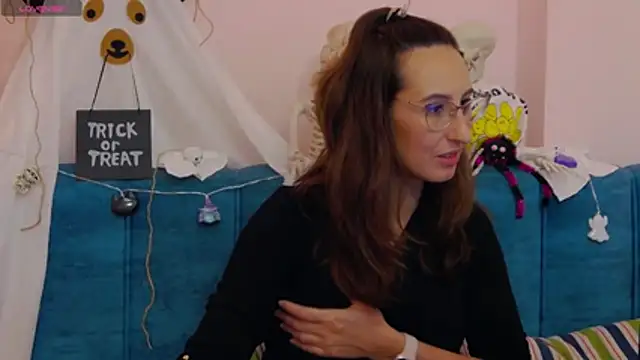 LysAd webcam show