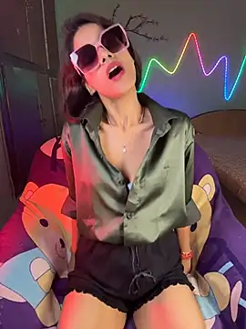 Ivy_the_goddess webcam show
