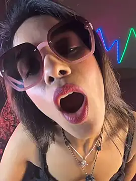 Ivy_the_goddess' Webcam Show