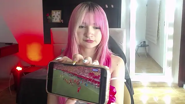 _Charlotte_Collins_: вебкам-шоу
