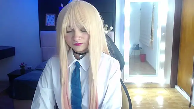 _Charlotte_Collins_'s Live XXX Chat