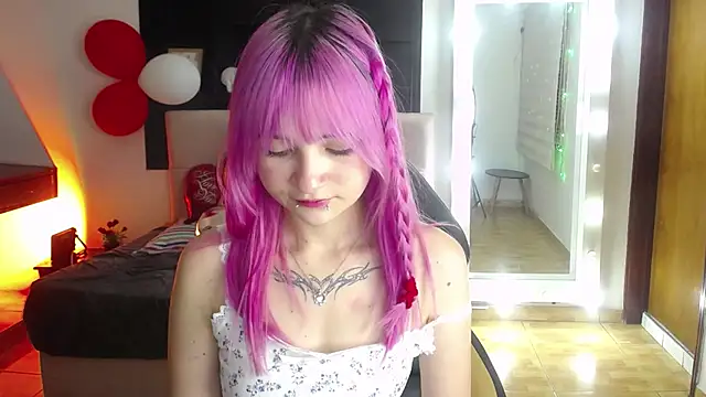 _Charlotte_Collins_ Chat XXX live