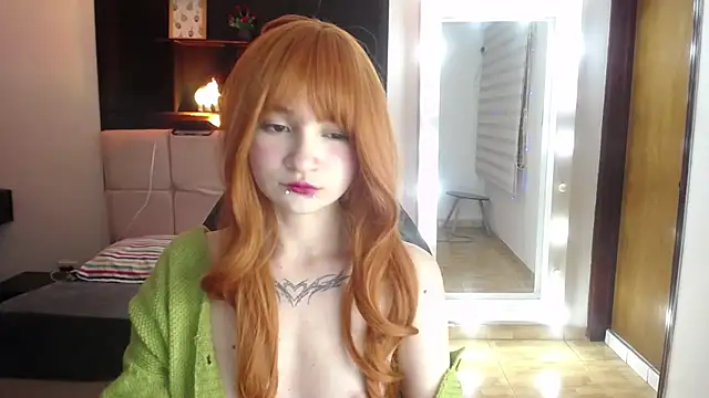 _Charlotte_Collins_ Show Webcam