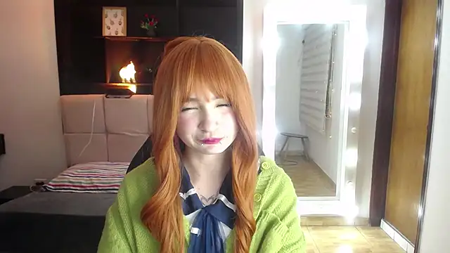 _Charlotte_Collins_ Show Webcam