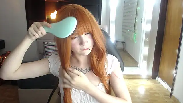 _Charlotte_Collins_ Show in webcam