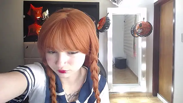 _Charlotte_Collins_ Adlı Modelin Web Kamerası Şovu