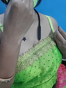 Tamil_Vennila_ Show in webcam