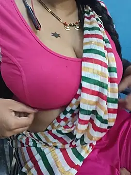 Chat +18 de Tamil_Vennila_ ao vivo