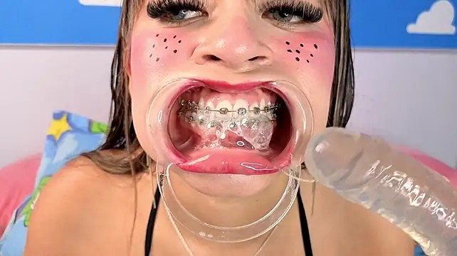 Živý XXX chat miss__evolet
