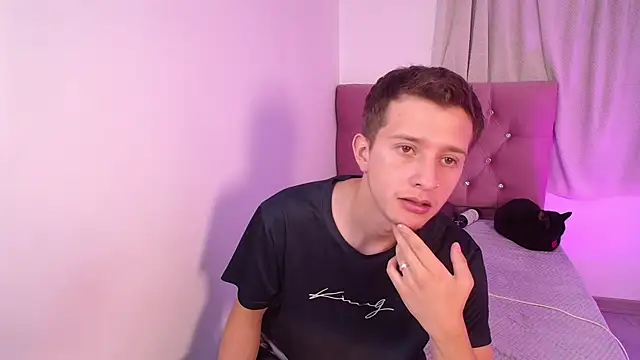 mae_nathan_ – Kamerová šou