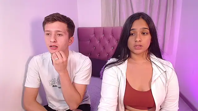 Show modela mae_nathan_ na web-kameri