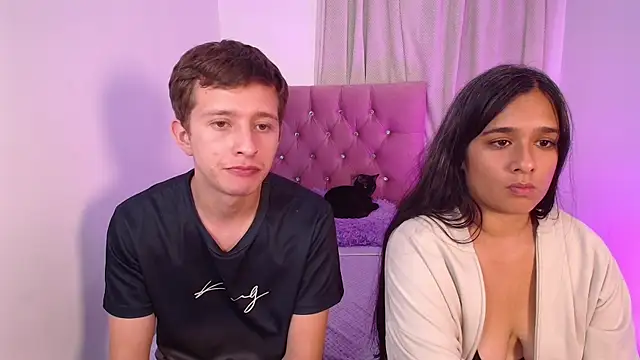 הופעת וובקאם של mae_nathan_
