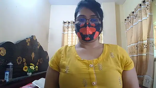 Pokazy przed kamerką – Elena_cruz5