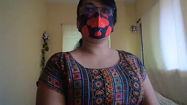Elena_cruz5's Webcam Show
