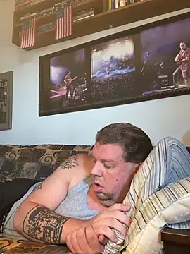 Stephanie1984: διαδικτυακό σόου στην κάμερα