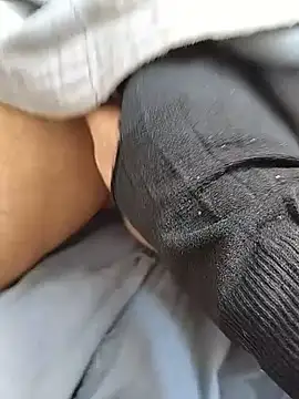 Pokazy przed kamerką – Ruhani-couple001