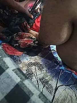 Ruhani-couple001's Webcam Show