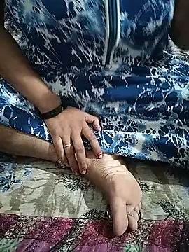 Pokazy przed kamerką – Ruhani-couple001
