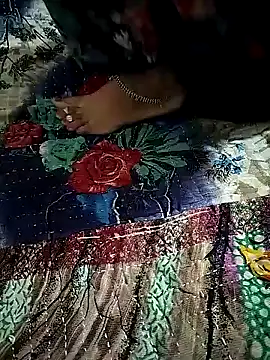 Ruhani-couple001's Webcam Show