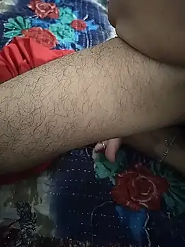 Ruhani-couple001: διαδικτυακό σόου στην κάμερα