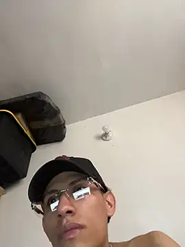 Pertunjukan Kamera Web alexmendoza24