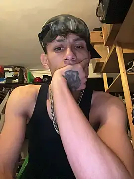 alexmendoza24  のウェブカメラショー
