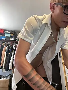 alexmendoza24のウェブカメラショー