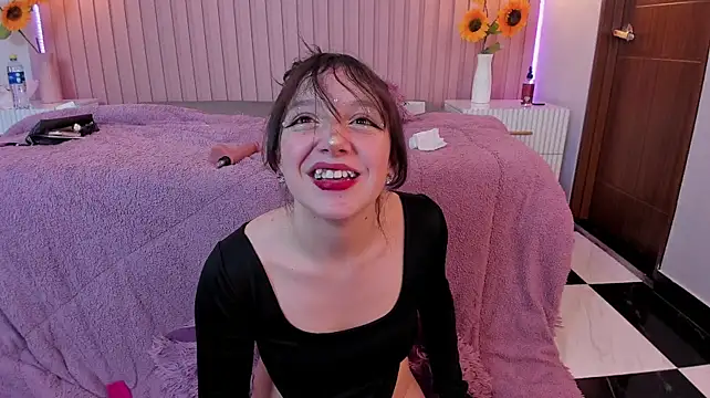 Nina_Ford Adlı Modelin Web Kamerası Şovu