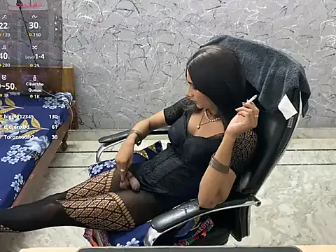 Pertunjukan Kamera Web LuvLayla