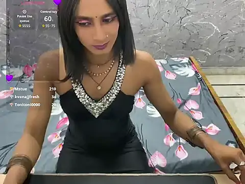 LuvLayla Show Webcam