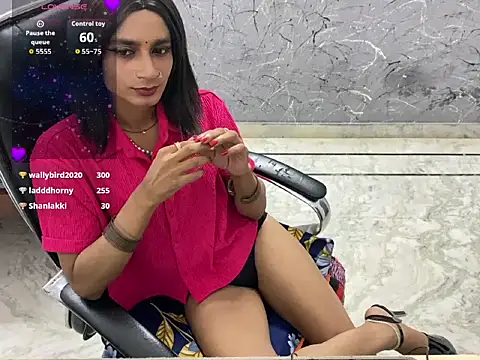 عرض كام LuvLayla