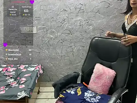 Show modela LuvLayla na web-kameri
