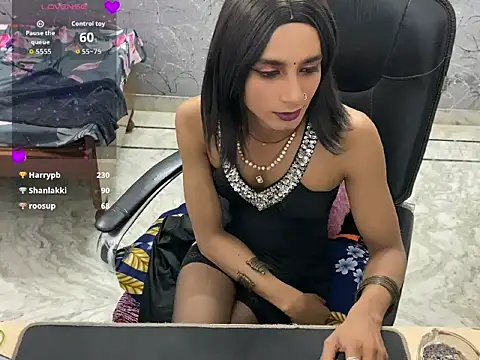 LuvLaylan Webbikameraesitys