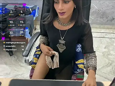 LuvLaylan Webbikameraesitys