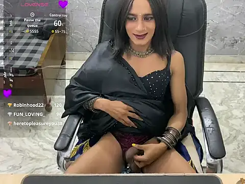 Pertunjukan Kamera Web LuvLayla