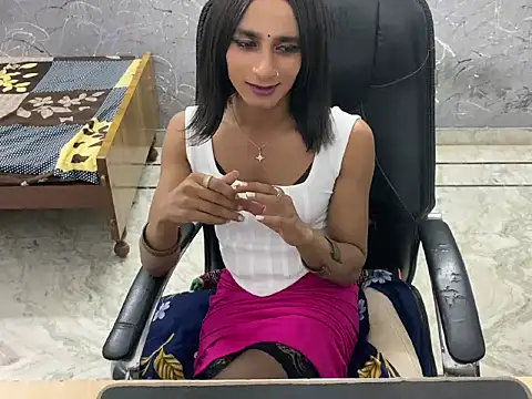 הופעת וובקאם של LuvLayla