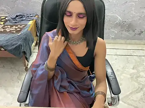 LuvLayla Show Webcam