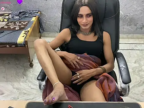LuvLayla's Webcam Show