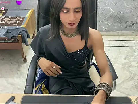 LuvLayla – webcam-show